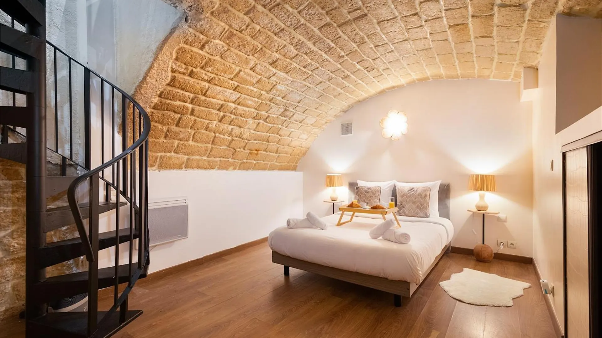 Apartment Charmant Et Chaleureux Paris 17Eme France